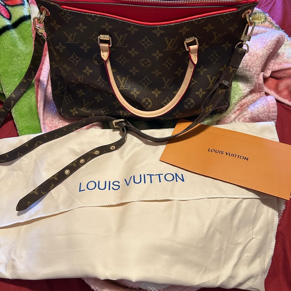 Louis Vuitton brand new Pallas MM bag